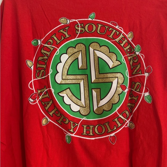 Simply Southern Holiday Long Sleeve Shirt Red Christmas Lights Gold Logo Tee - Picture 2 of 6